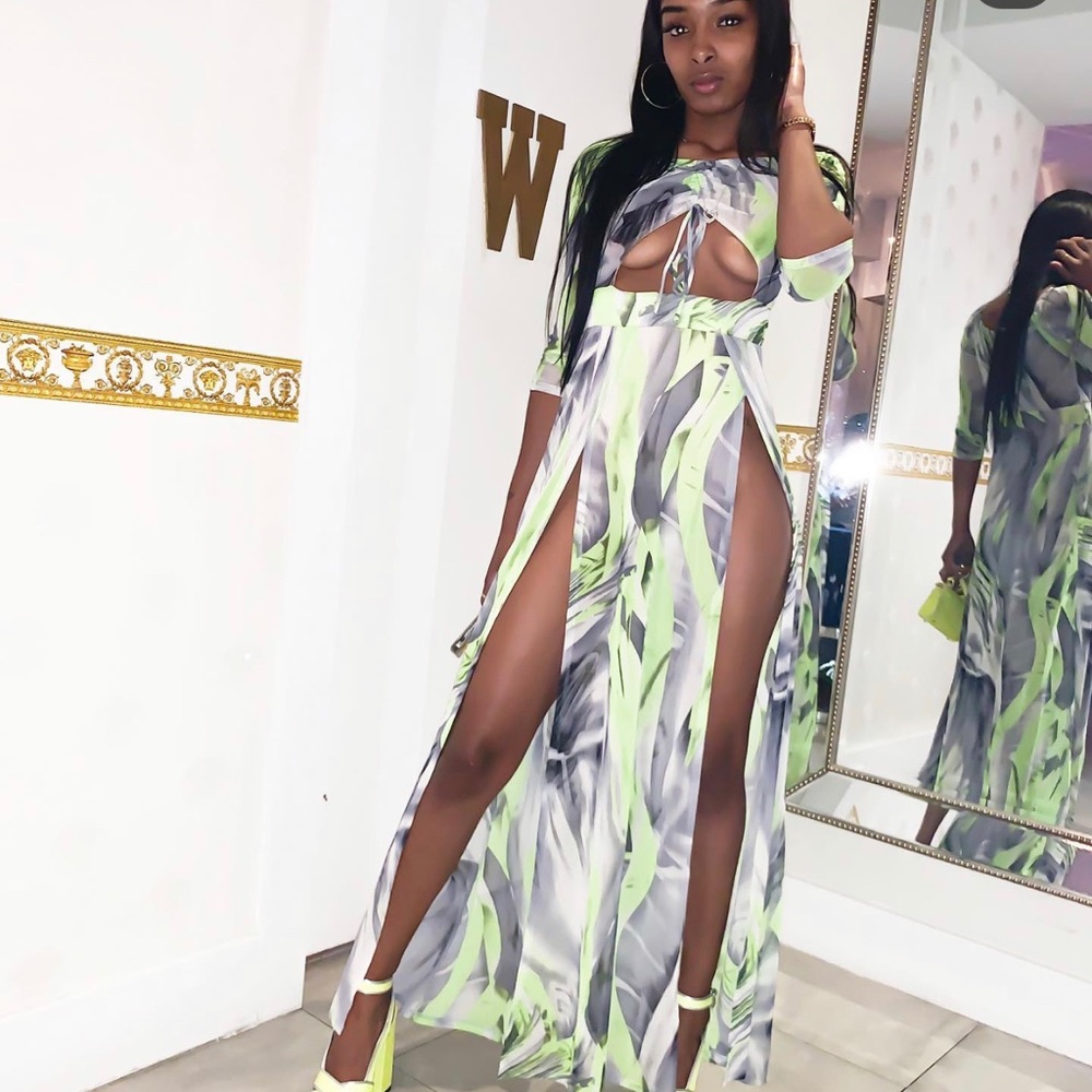 Green maxi dress